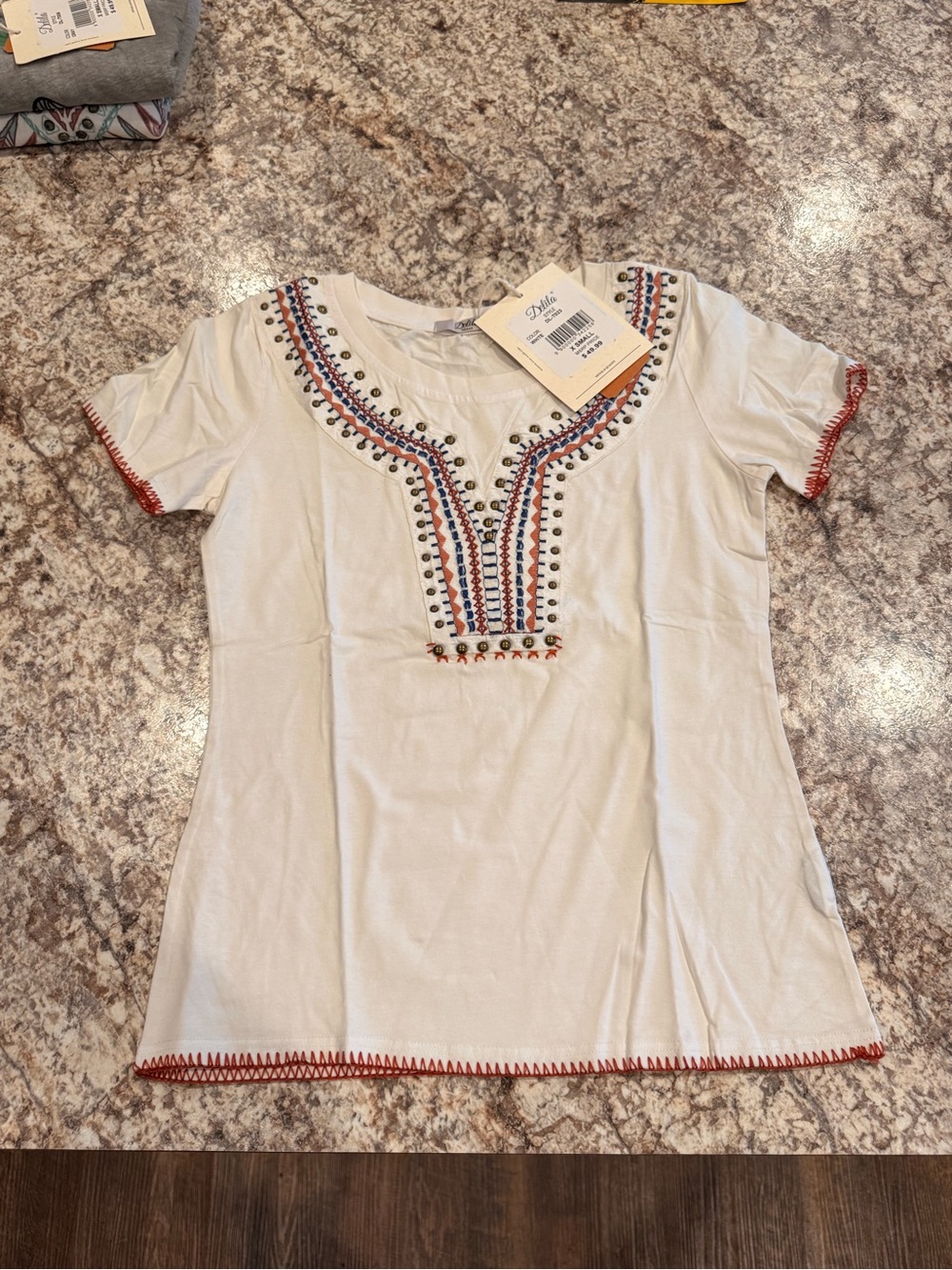 Embroidered White Short-Sleeve Tee with Multicolor Detail
